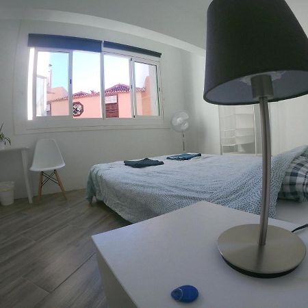 Room With Private Bathroom - Vivienda Vacacional Out Of Blue 圣克鲁斯-德拉帕尔马 外观 照片