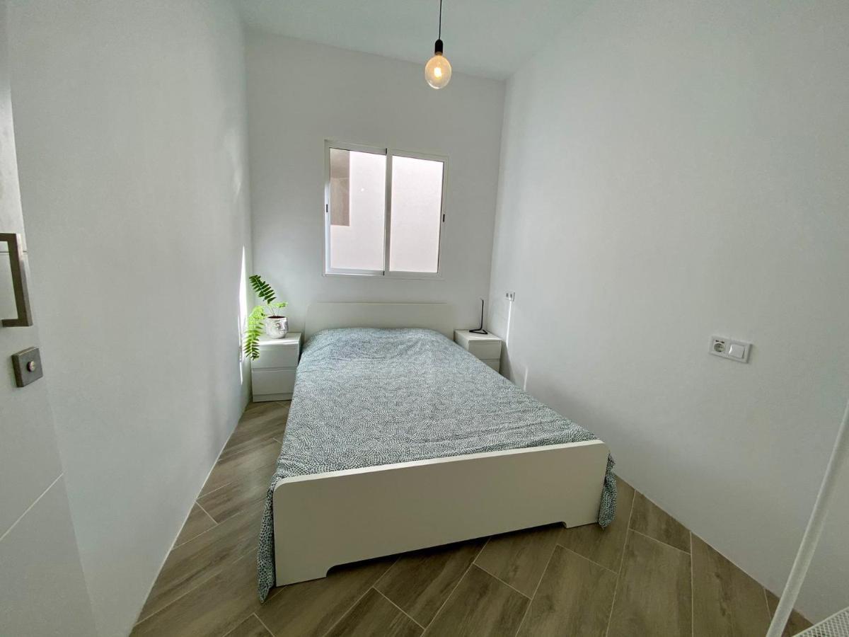Room With Private Bathroom - Vivienda Vacacional Out Of Blue 圣克鲁斯-德拉帕尔马 外观 照片