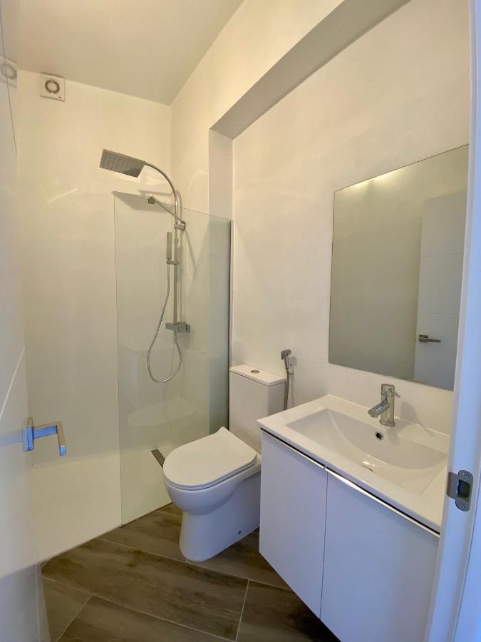 Room With Private Bathroom - Vivienda Vacacional Out Of Blue 圣克鲁斯-德拉帕尔马 外观 照片