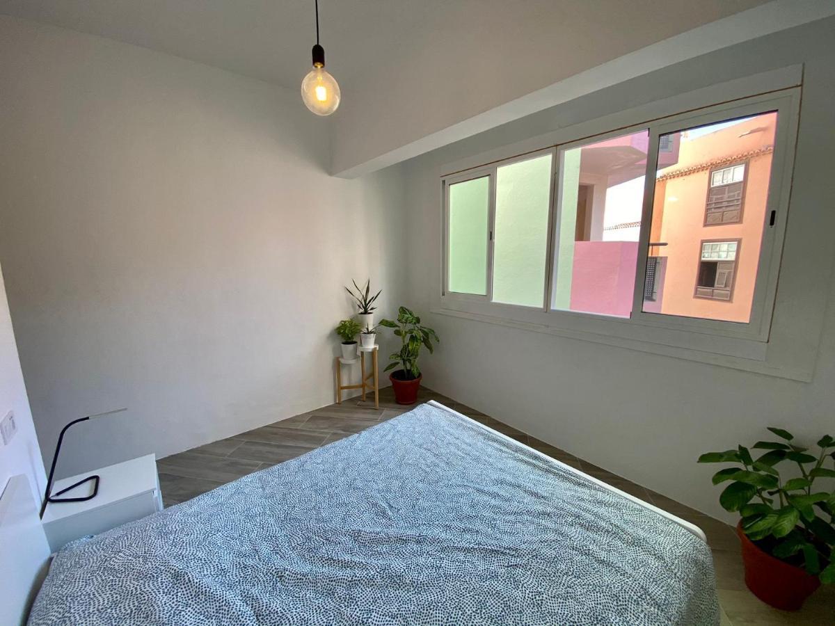 Room With Private Bathroom - Vivienda Vacacional Out Of Blue 圣克鲁斯-德拉帕尔马 外观 照片