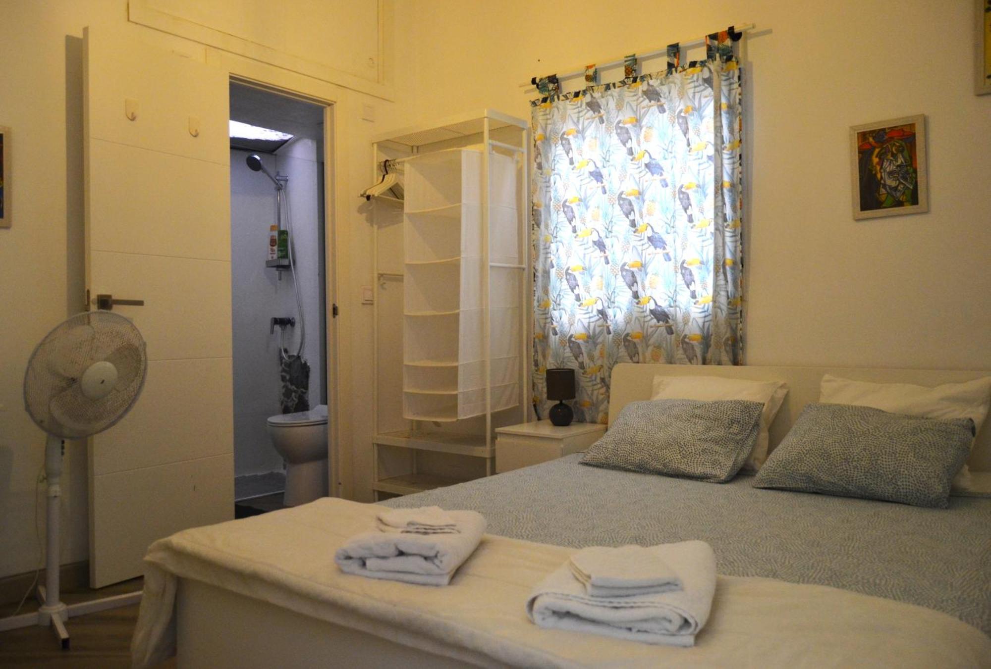 Room With Private Bathroom - Vivienda Vacacional Out Of Blue 圣克鲁斯-德拉帕尔马 外观 照片