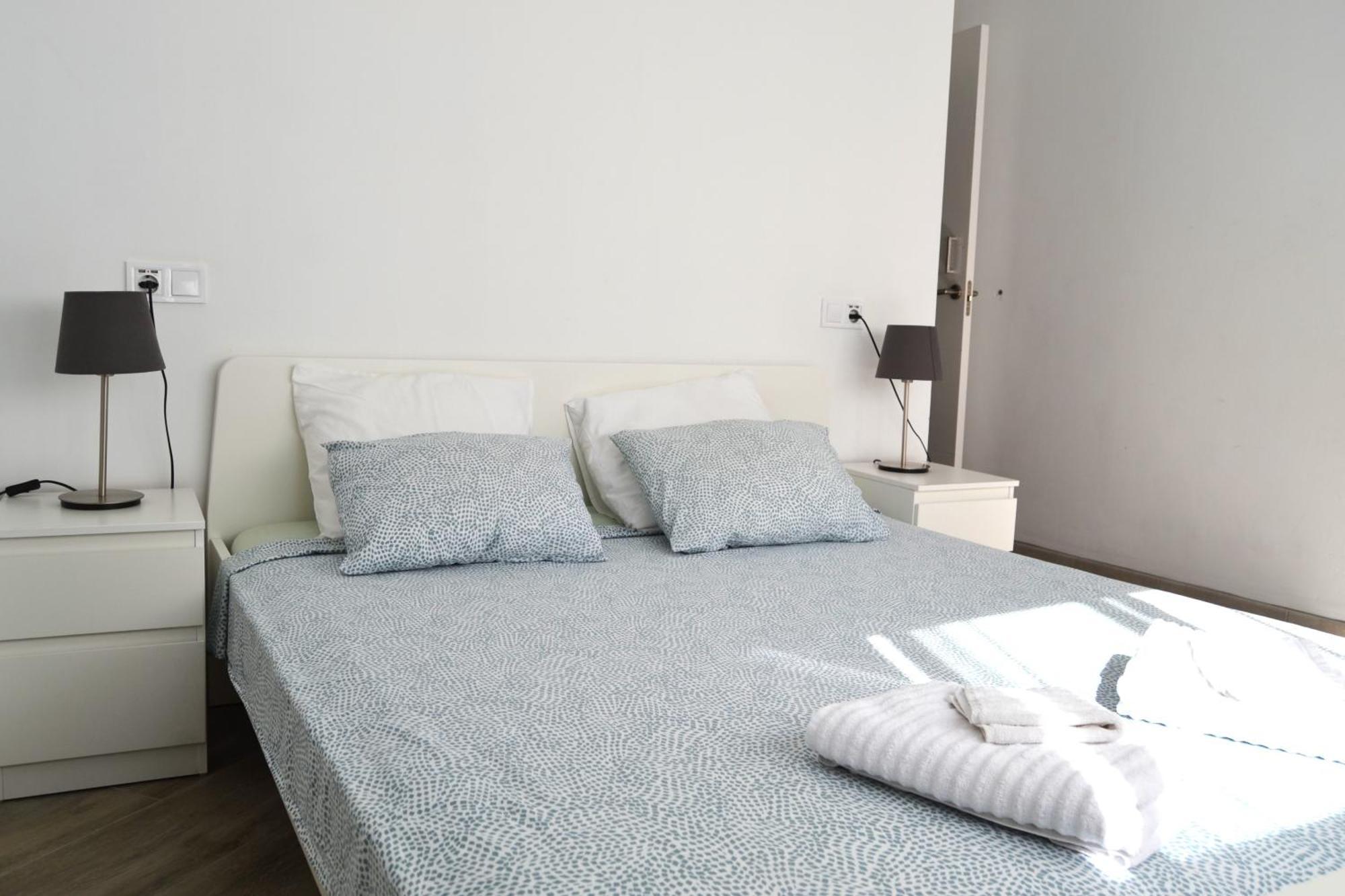 Room With Private Bathroom - Vivienda Vacacional Out Of Blue 圣克鲁斯-德拉帕尔马 外观 照片